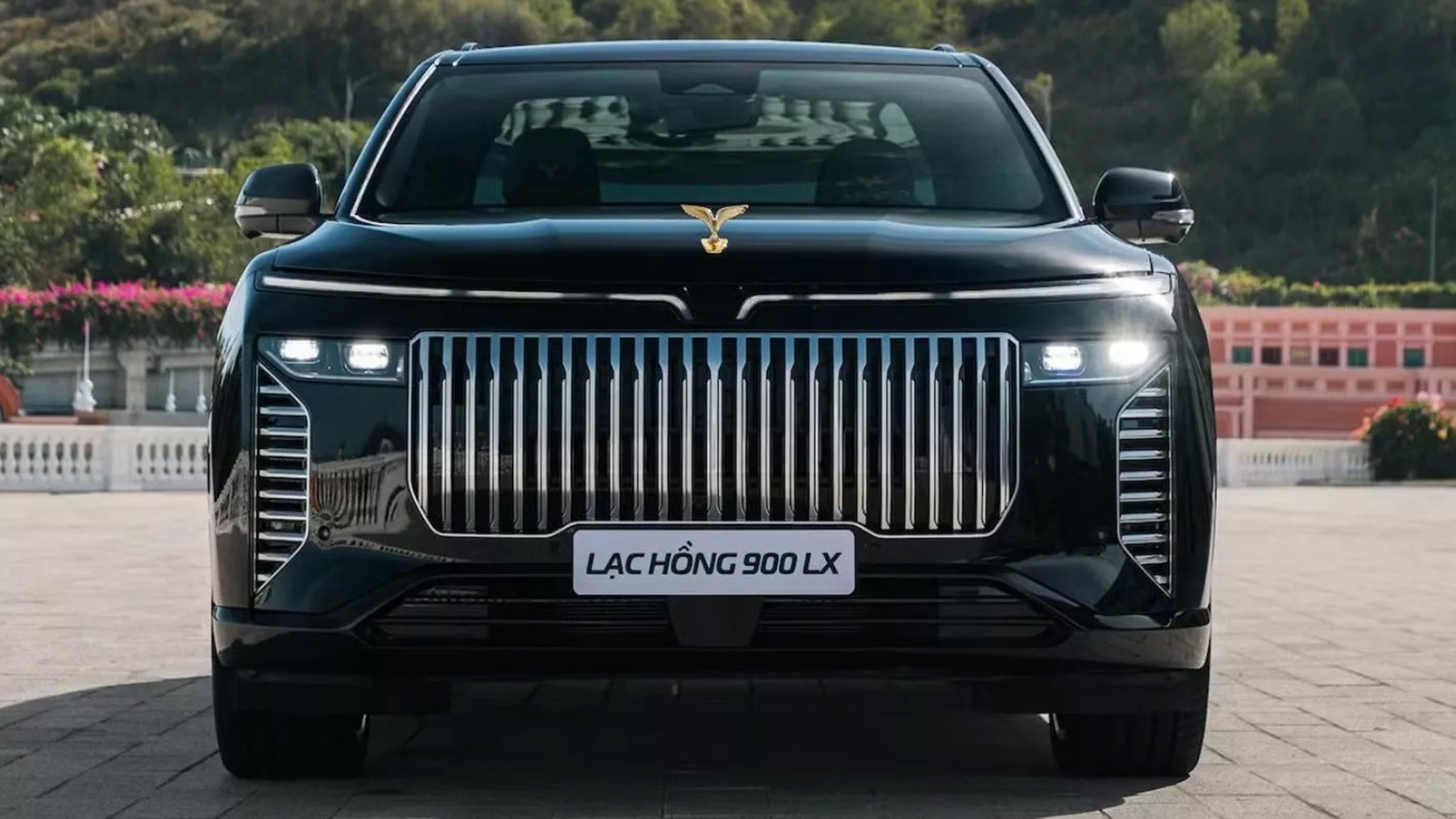 Βιετναμέζικο ηλεκτρικό SUV αντέχει σε 400 σφαίρες και 2 χειροβομβίδες